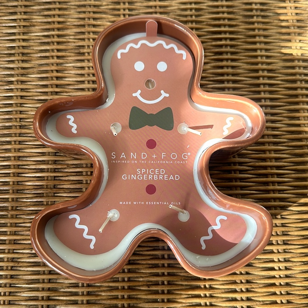 Sand & Fog gingerbread candle
